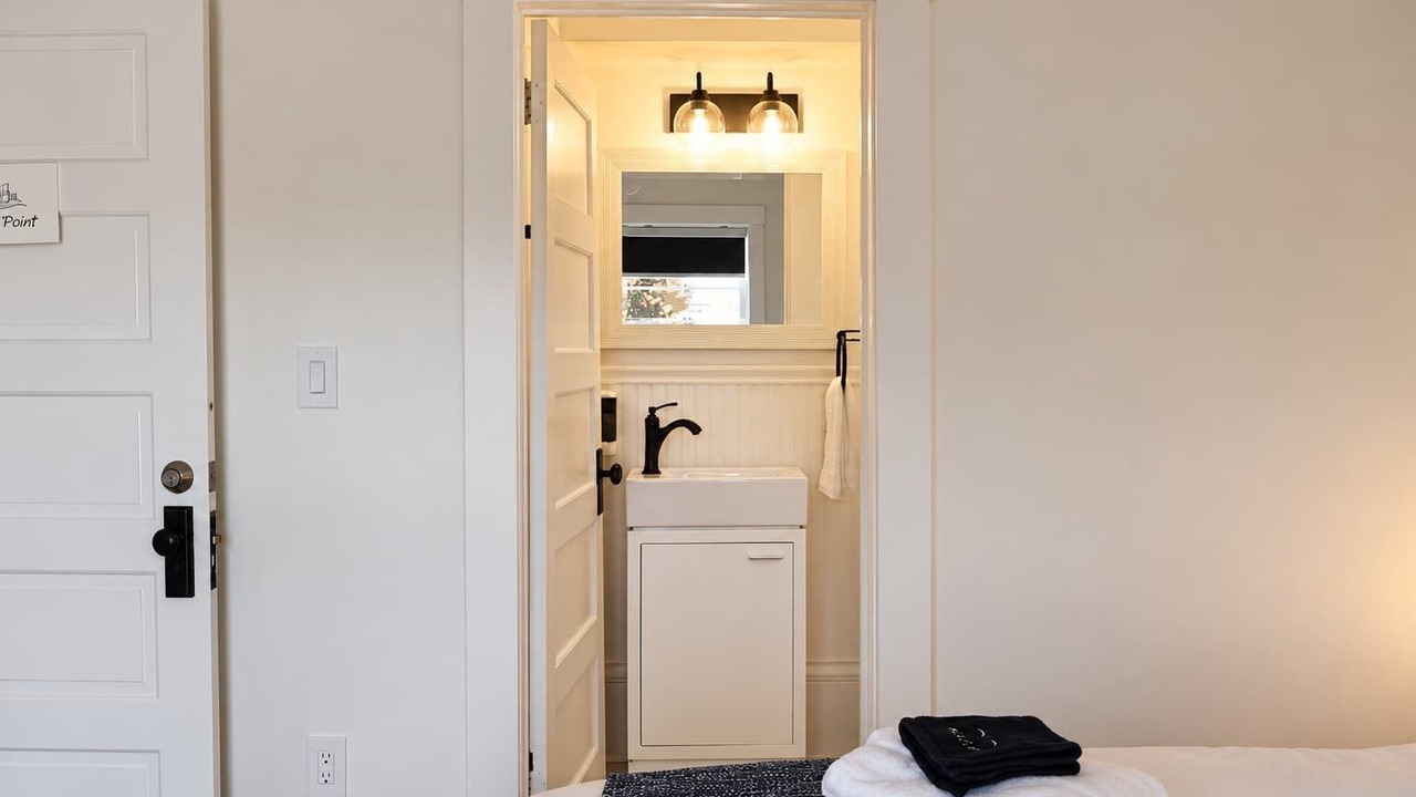 Photo of Bedroom in Victoria