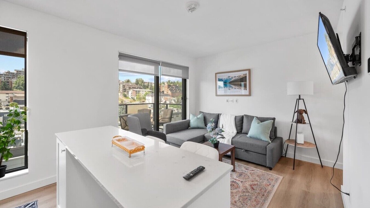 Photo of Livingroom in Crescent Heights