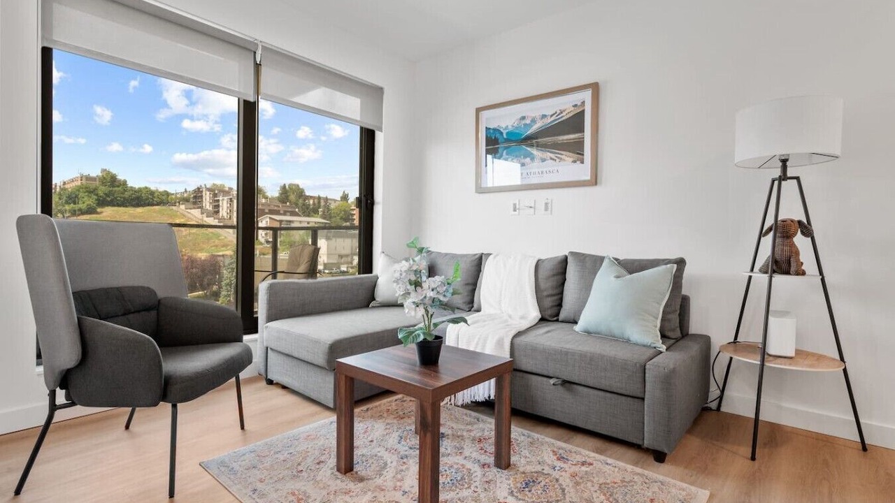 Photo of Livingroom in Crescent Heights