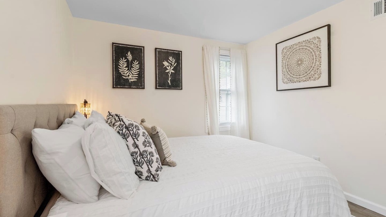 Photo of Bedroom in Cheektowaga
