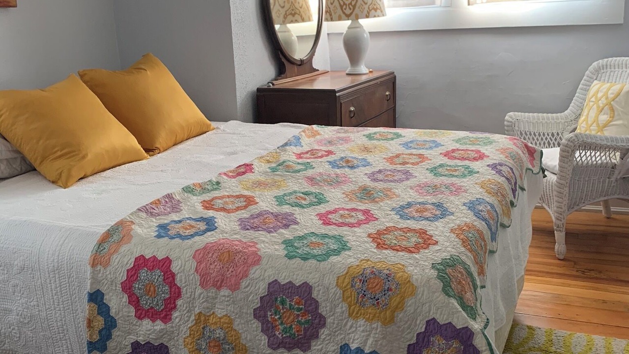 Photo of Bedroom in Lakeside