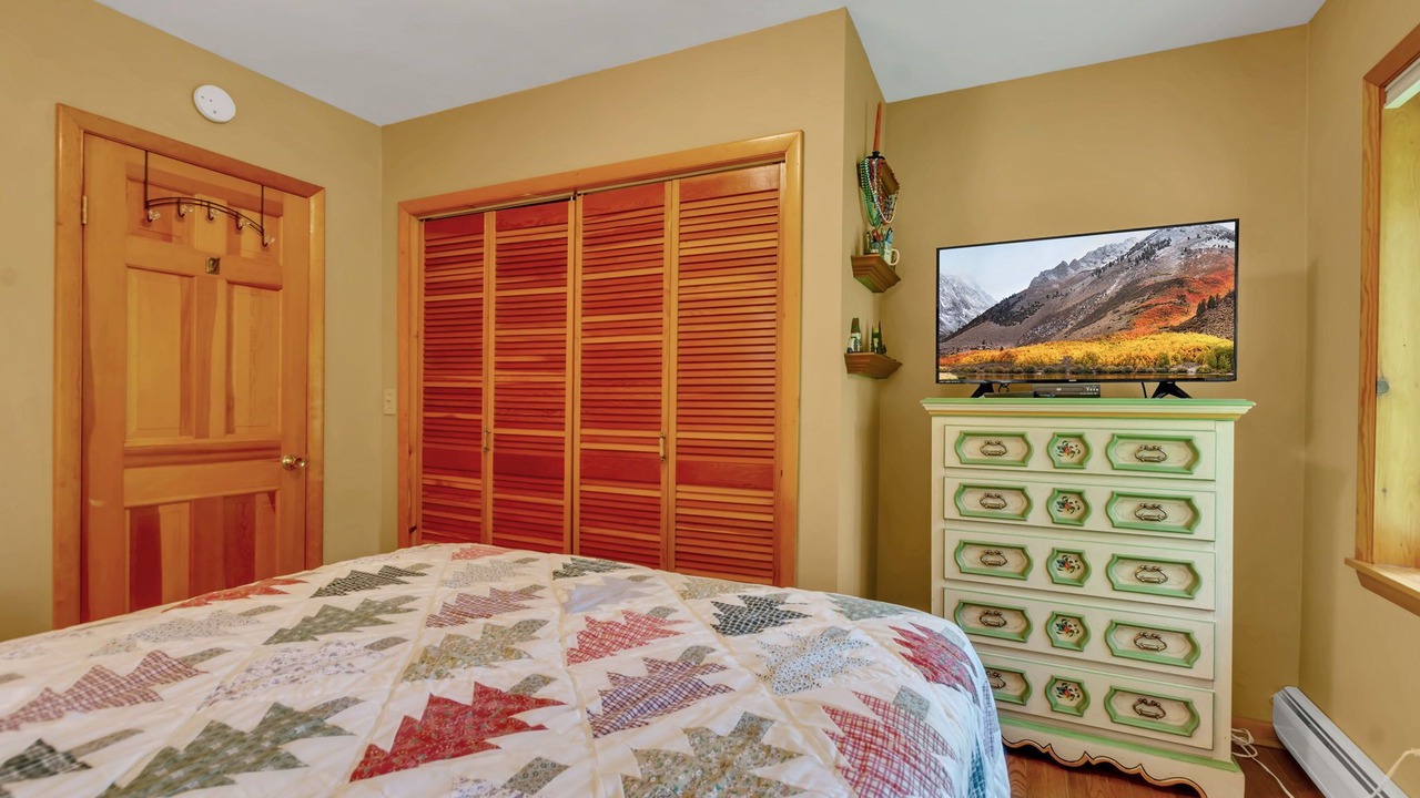 Photo of Bedroom in Ellicottville