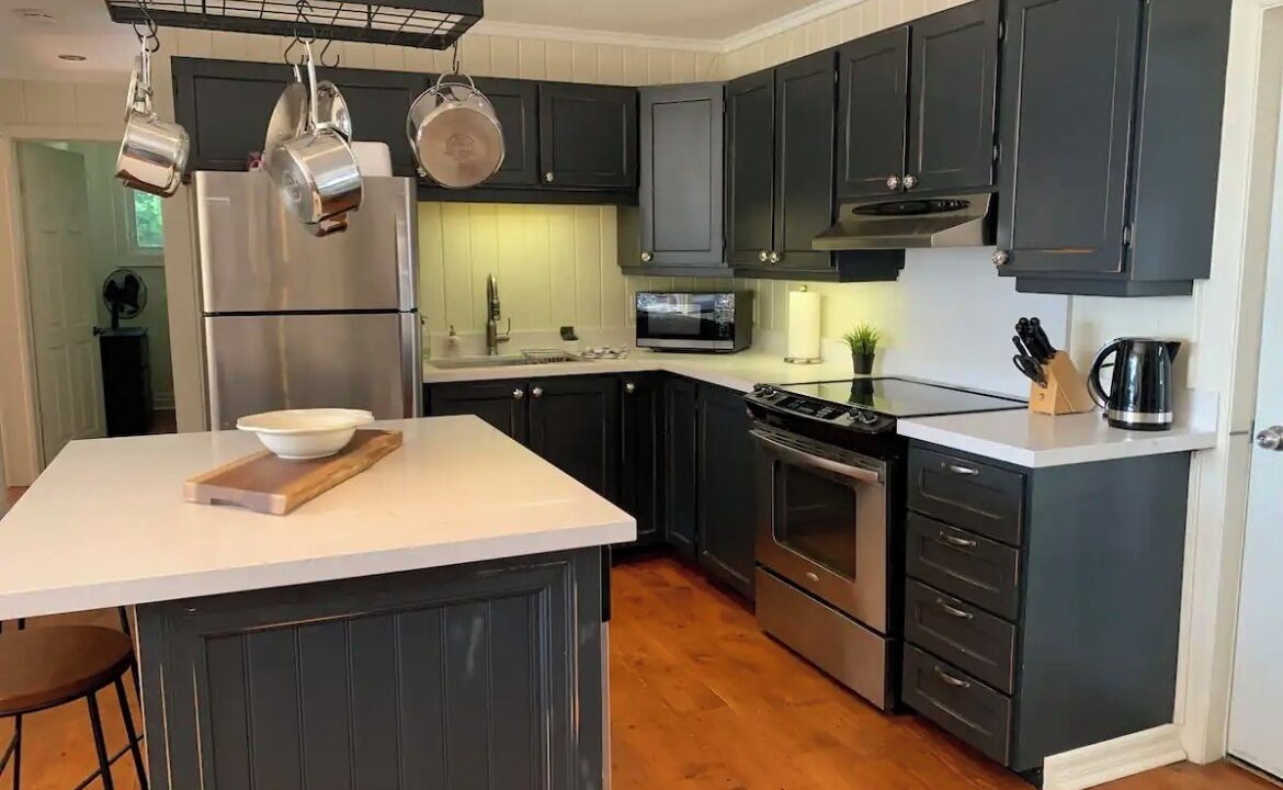 Photo of Kitchen in Muskoka Lakes