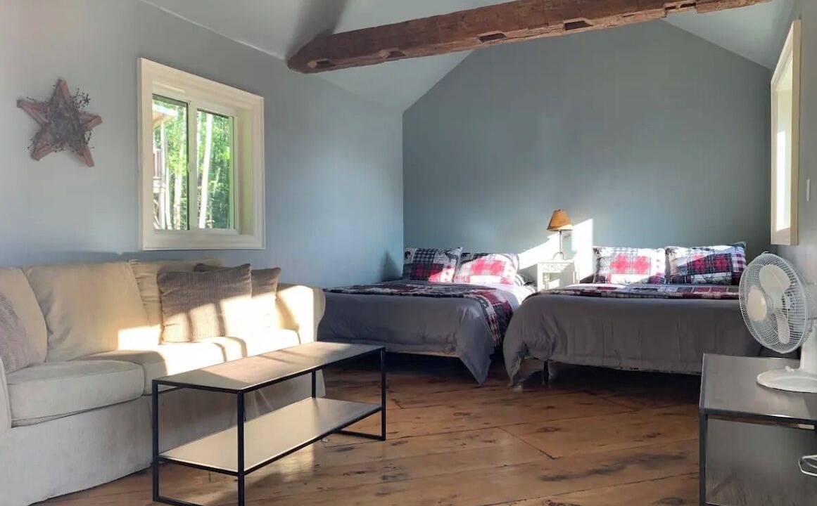Photo of Livingroom in Muskoka Lakes