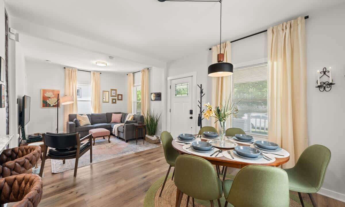 Photo of Bedroom in Cleveland