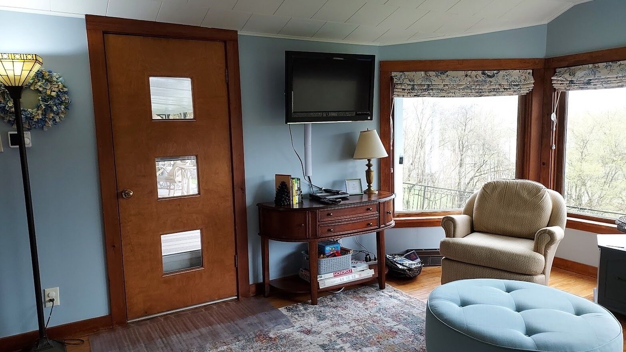 Photo of Livingroom in Tidioute