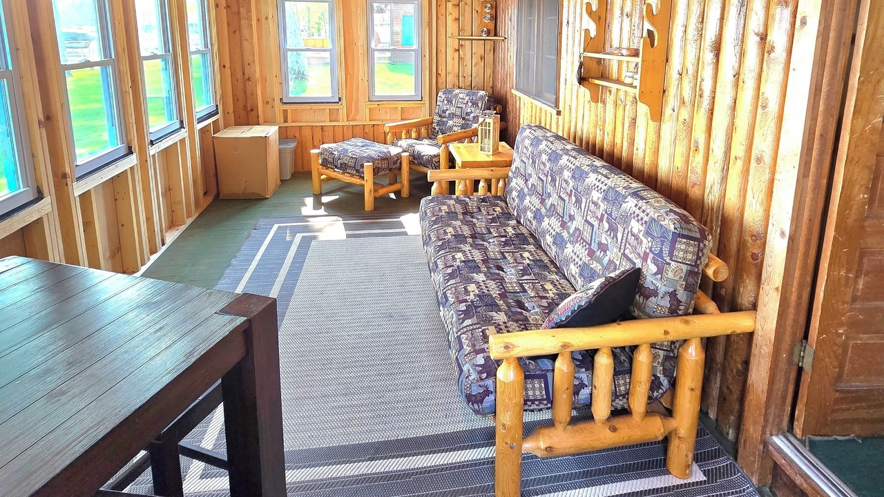 Photo of Livingroom in Burt Lake