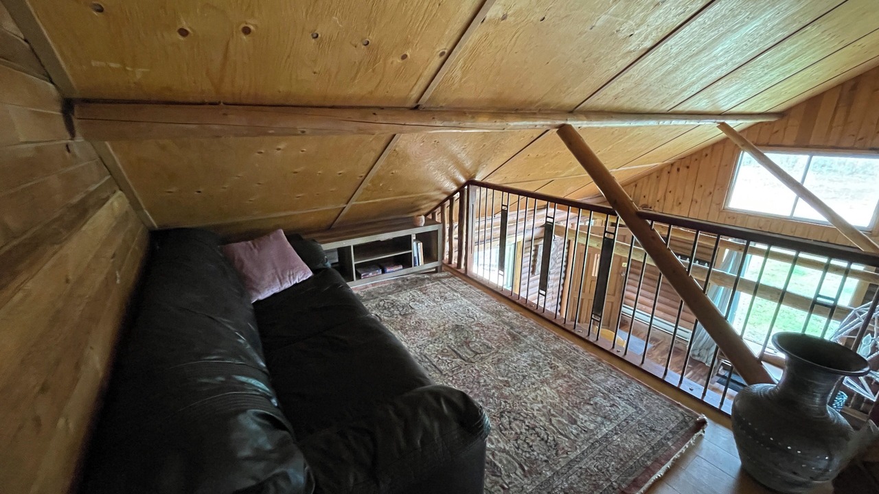 Photo of Livingroom in Fort Assiniboine