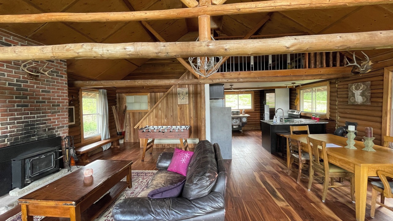Photo of Livingroom in Fort Assiniboine