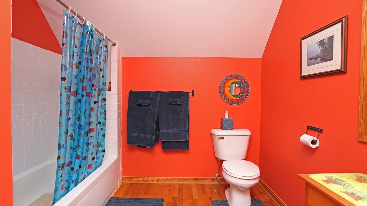 Photo of Bathroom in Grand Bend