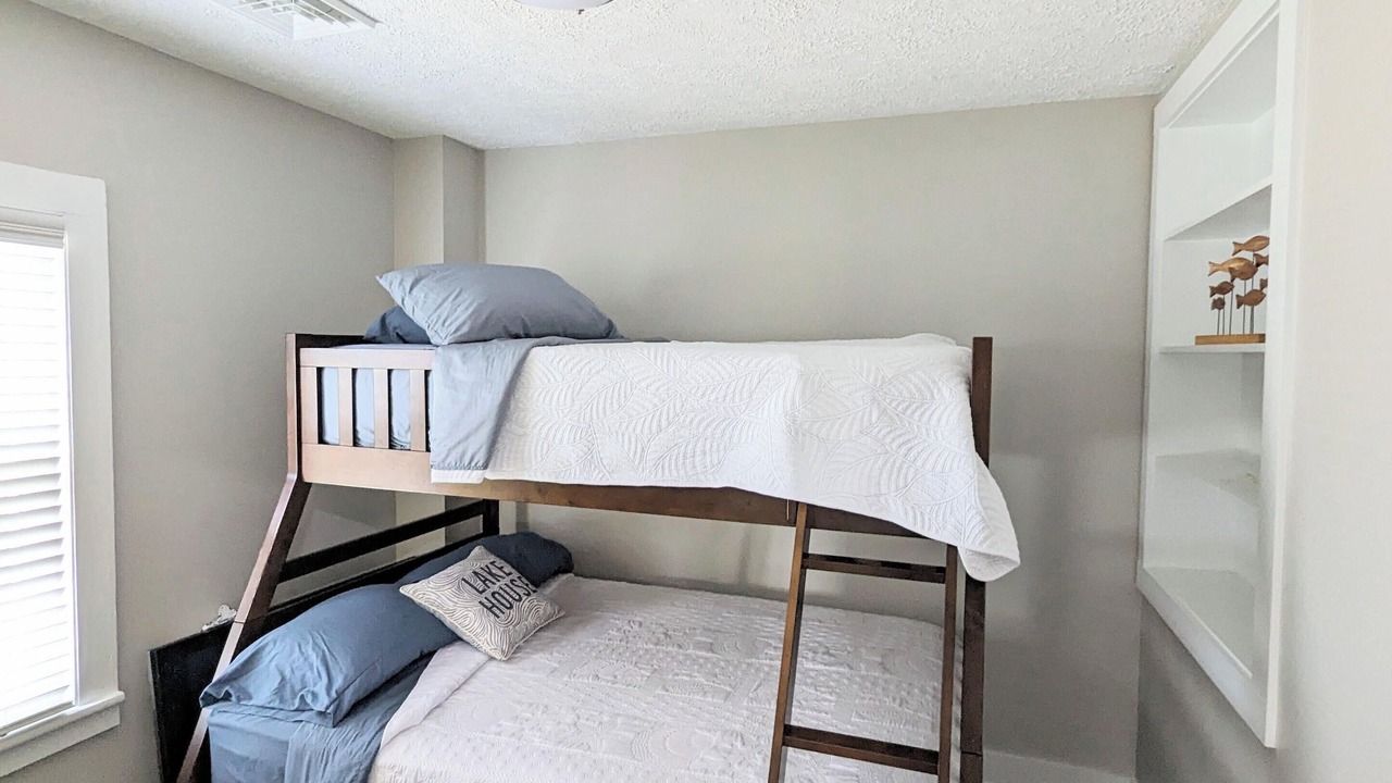 Photo of Bedroom in Port Clinton