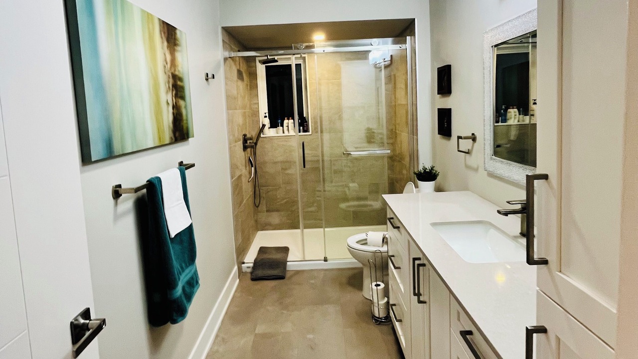 Photo of Bathroom in Vanier North