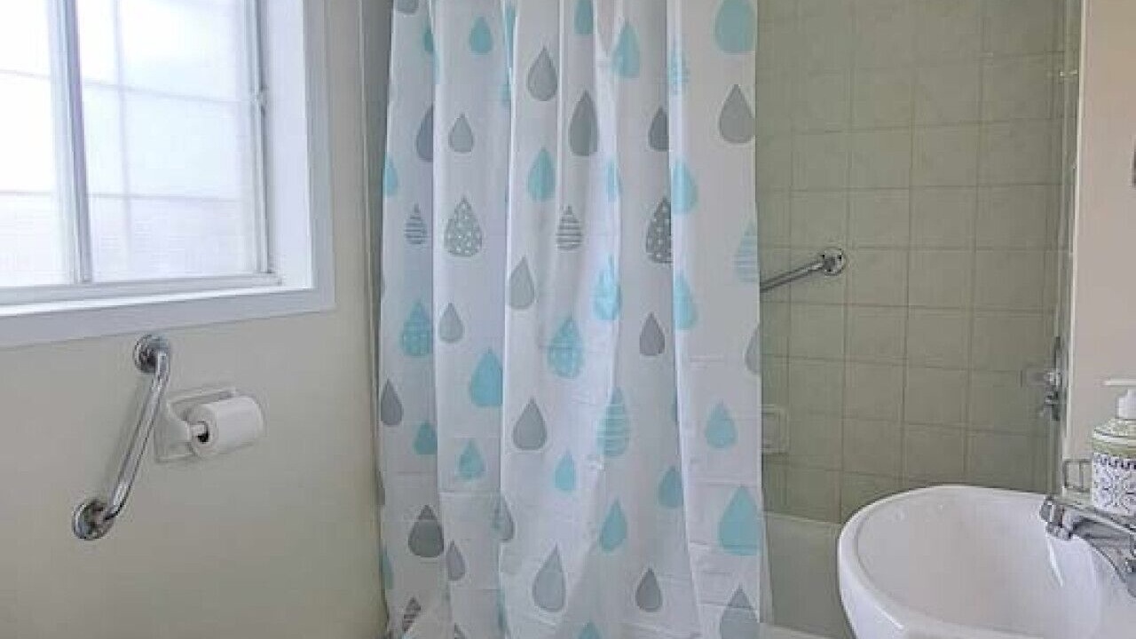 Photo of Bathroom in Ste Anne de Beaupre