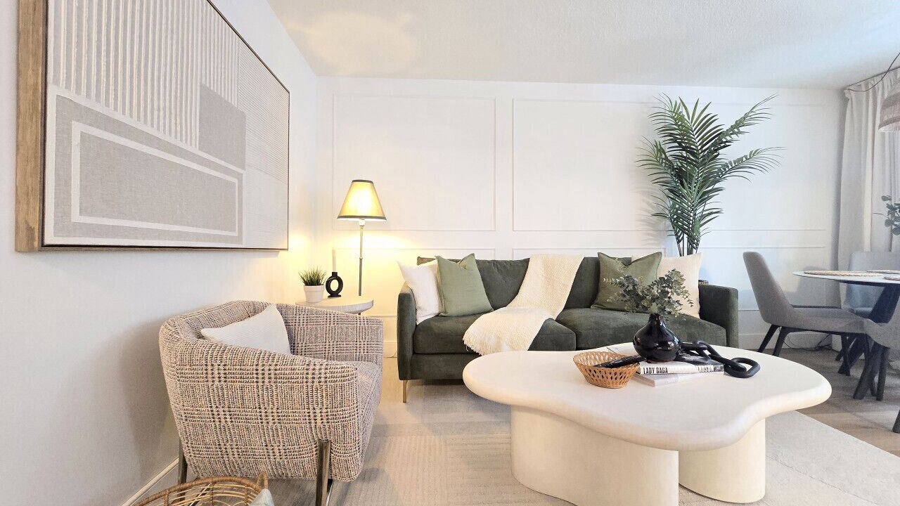 Photo of Livingroom in North Central Edmonton