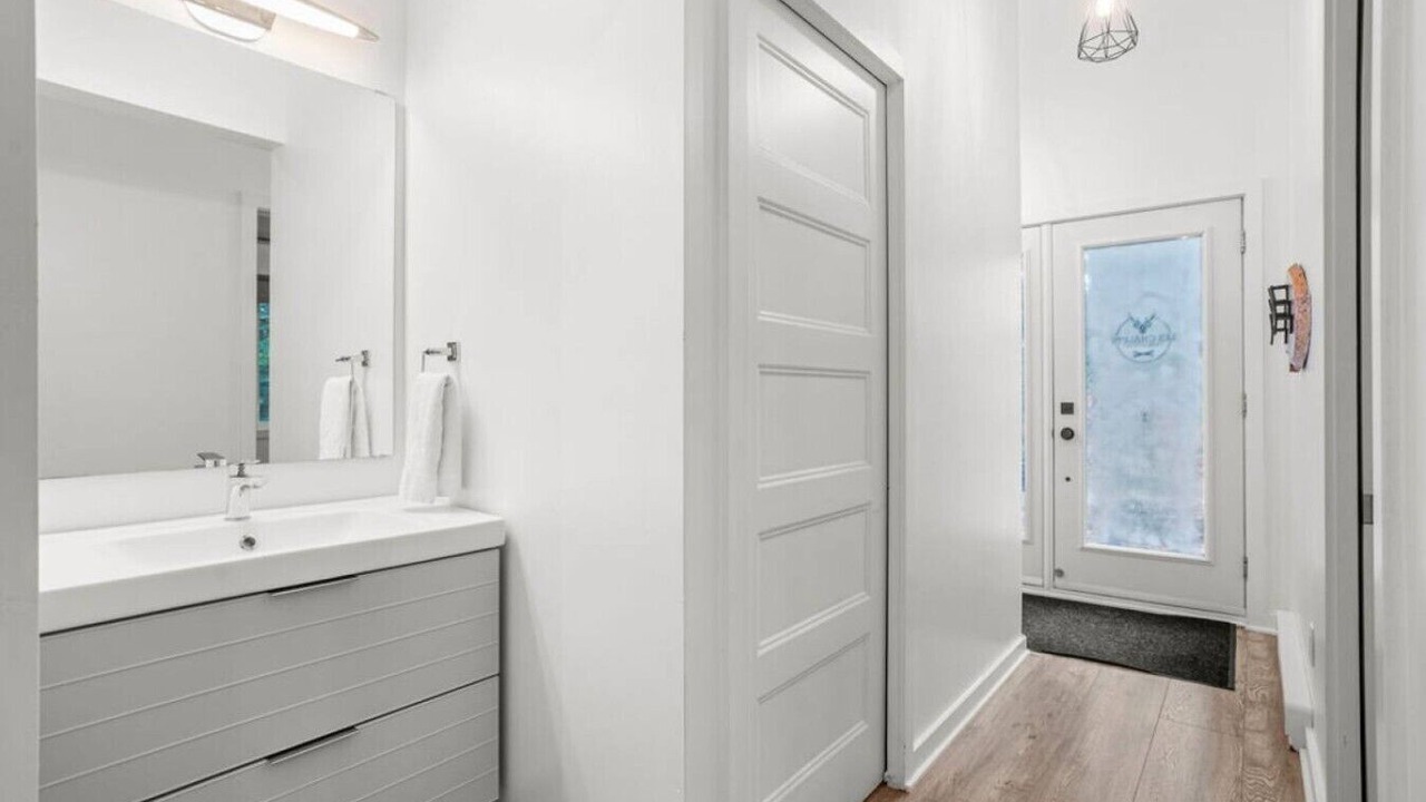 Photo of Bathroom in Sainte-Lucie-des-Laurentides