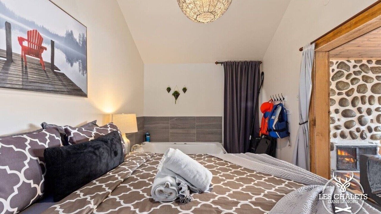 Photo of Bedroom in Sainte-Lucie-des-Laurentides