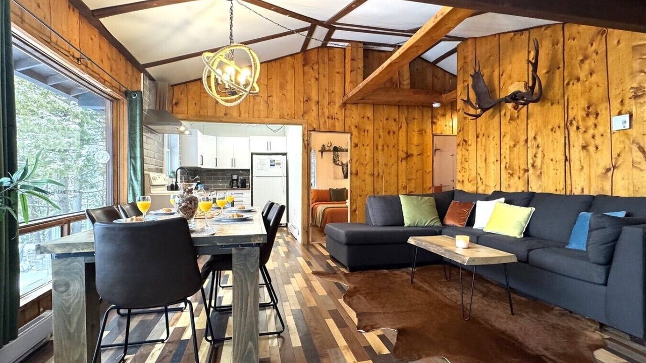 Photo of Livingroom in Sainte-Lucie-des-Laurentides