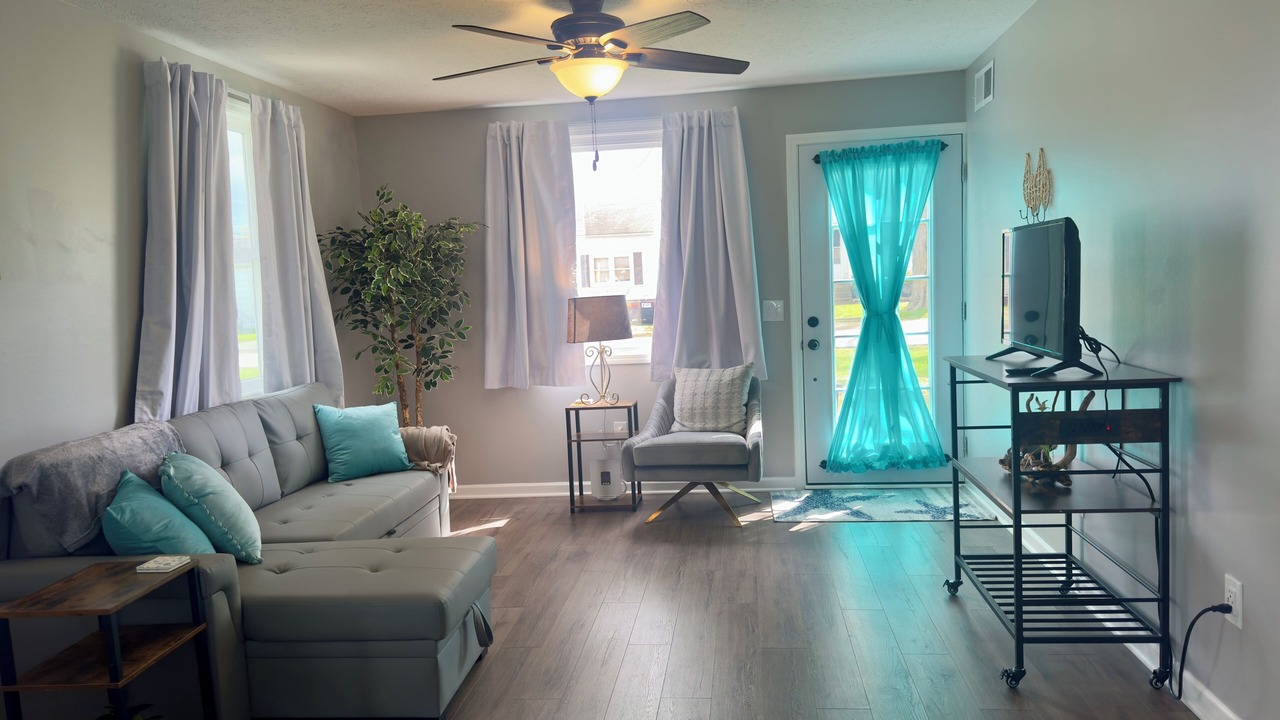 Photo of Livingroom in Vermilion