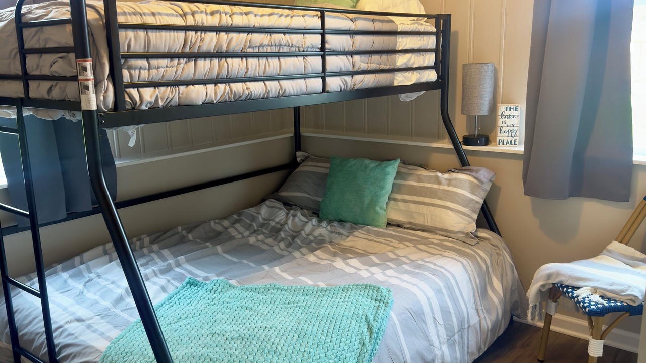 Photo of Bedroom in Vermilion