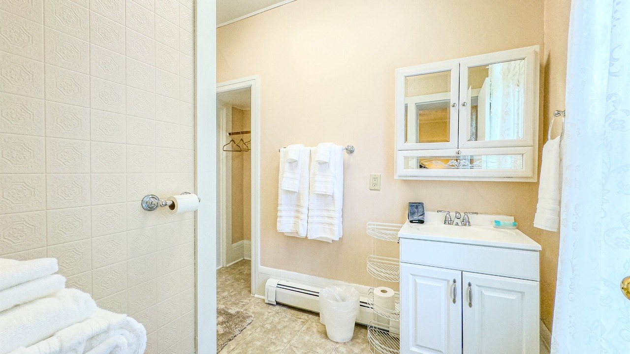 Photo of Bedroom in Marblehead