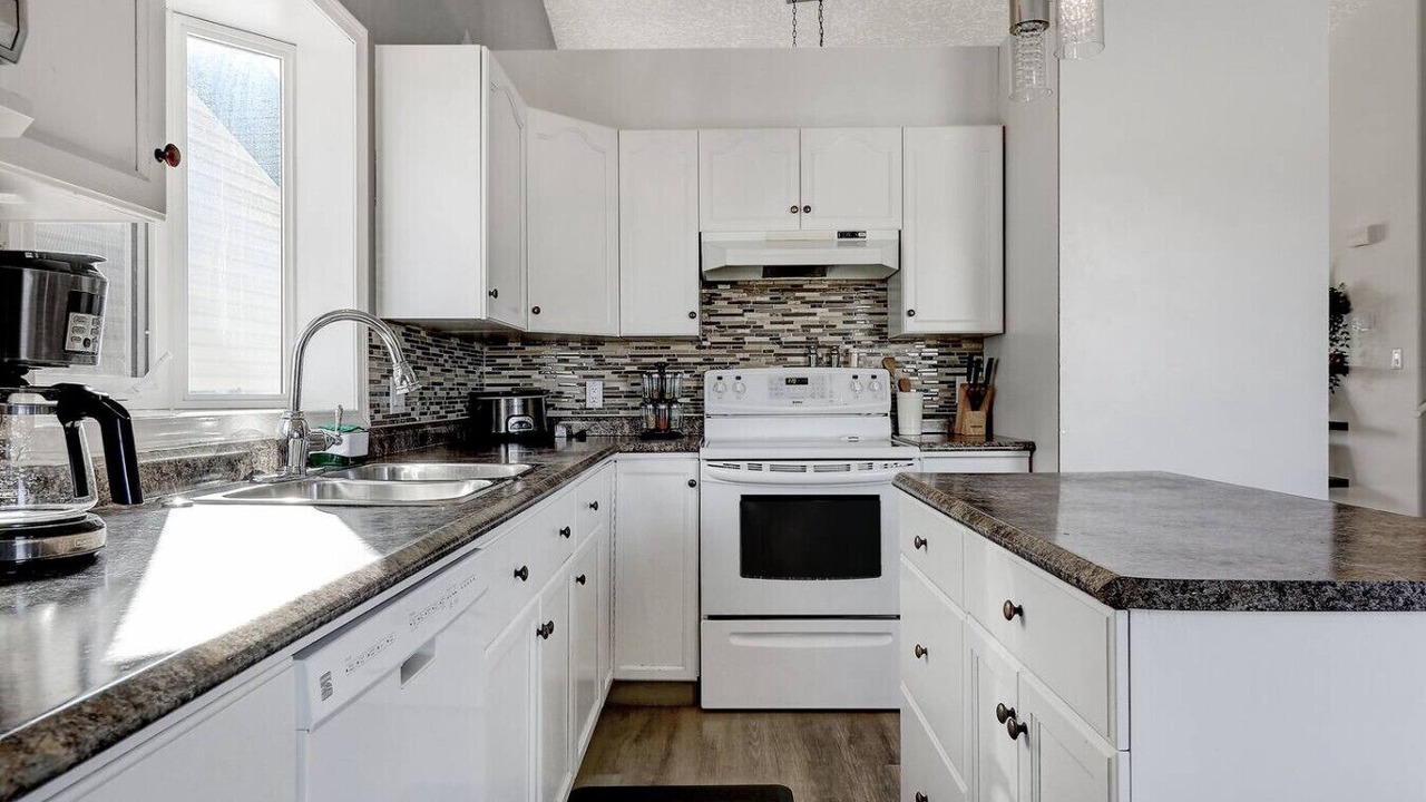 Photo of Kitchen in Grande Prairie