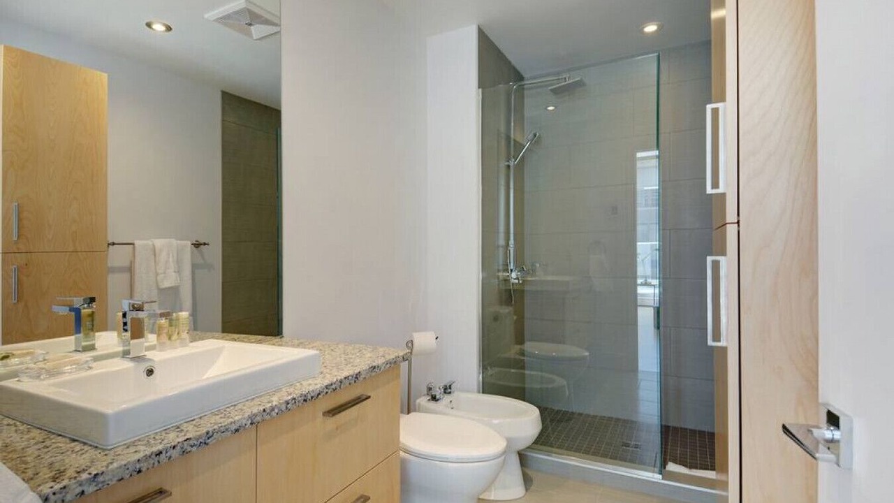 Photo of Bathroom in Vieux-Quebec-Cap-Blanc-colline Parlementaire