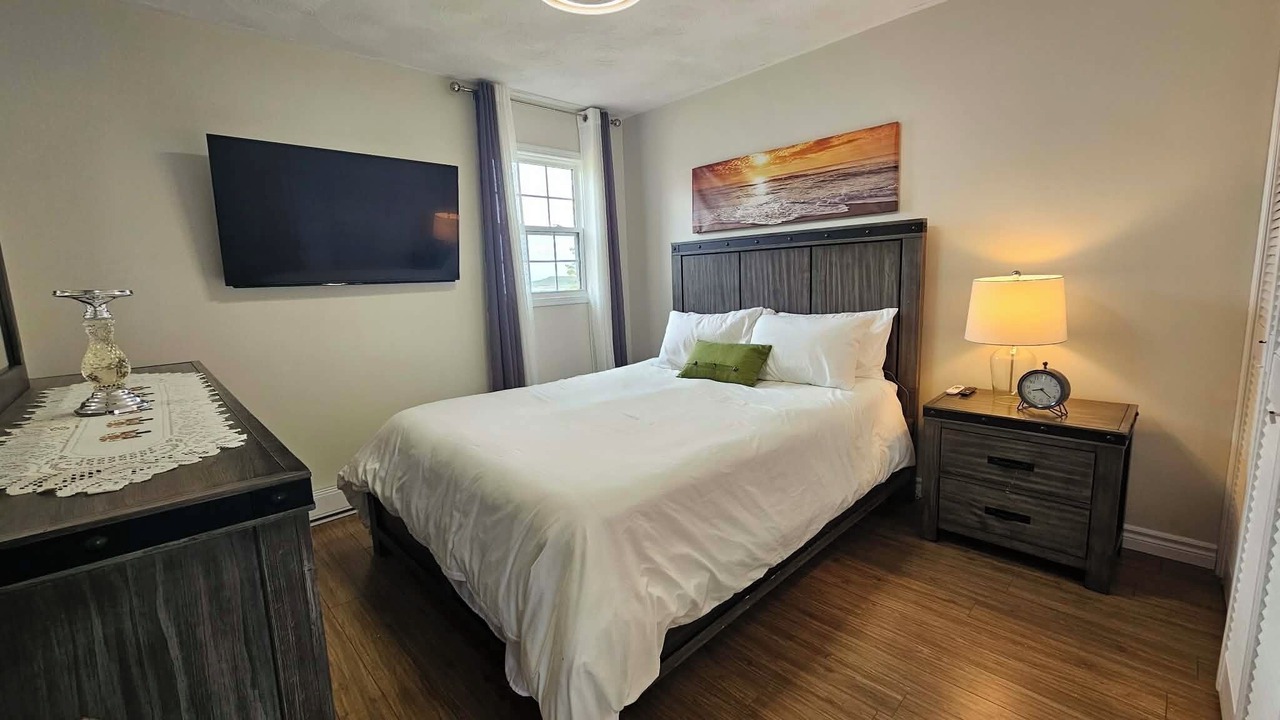 Photo of Bedroom in Birchy Bay