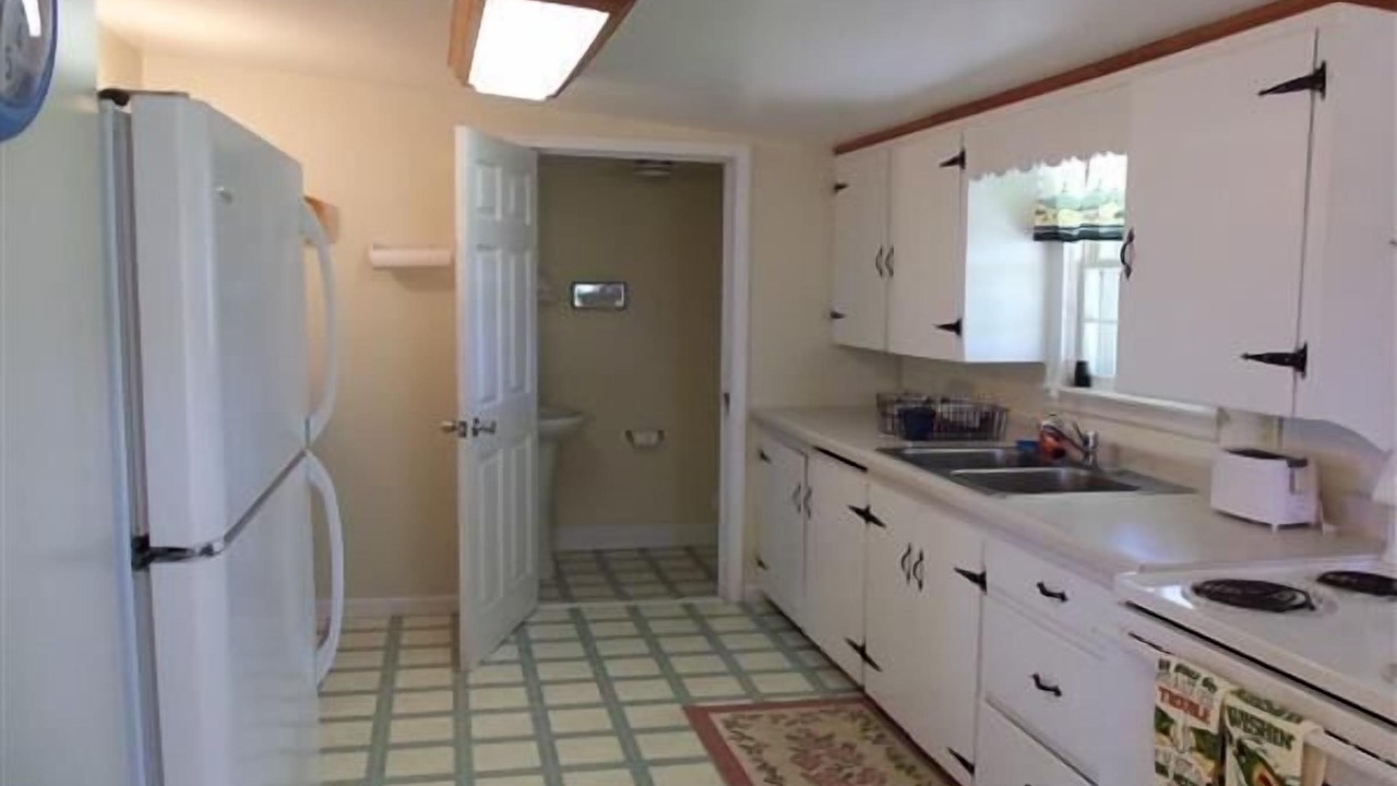 Photo of Kitchen in Huron