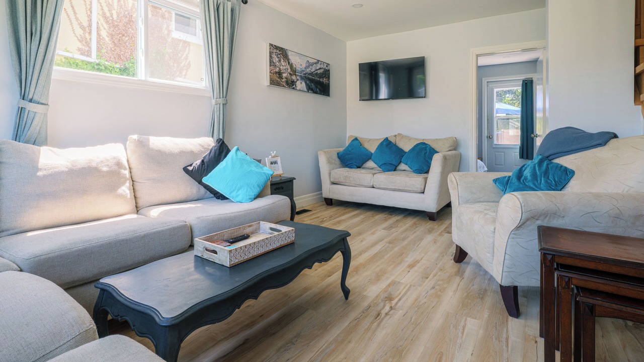 Photo of Livingroom in Kincardine