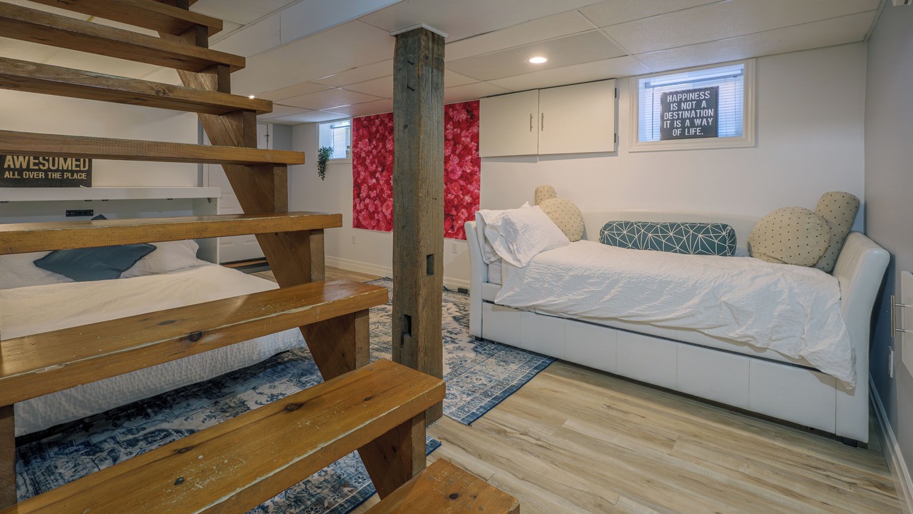 Photo of Bedroom in Kincardine