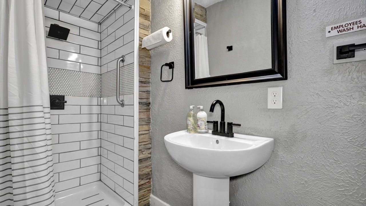 Photo of Bathroom in Lansing