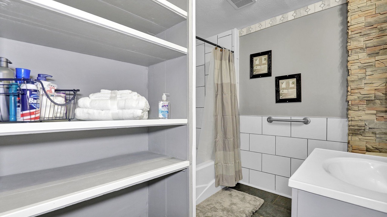 Photo of Bathroom in Lansing