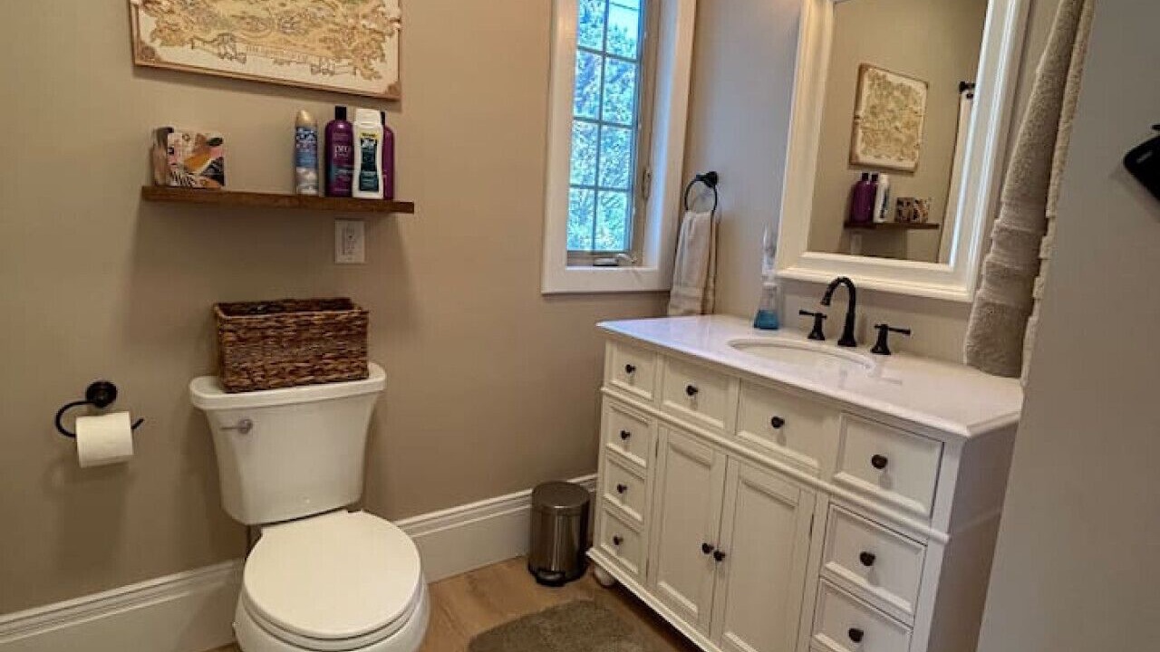 Photo of Bathroom in Huron