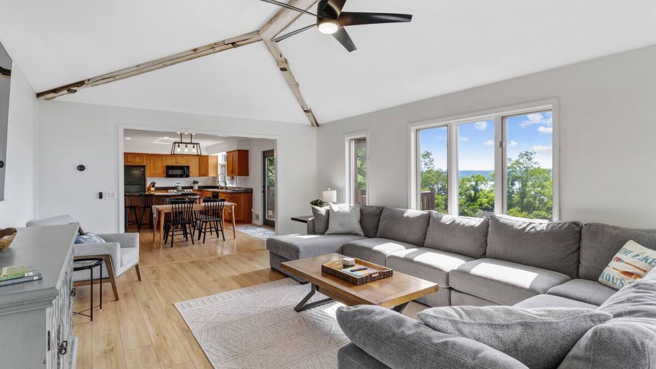 Photo of Livingroom in Canandaigua