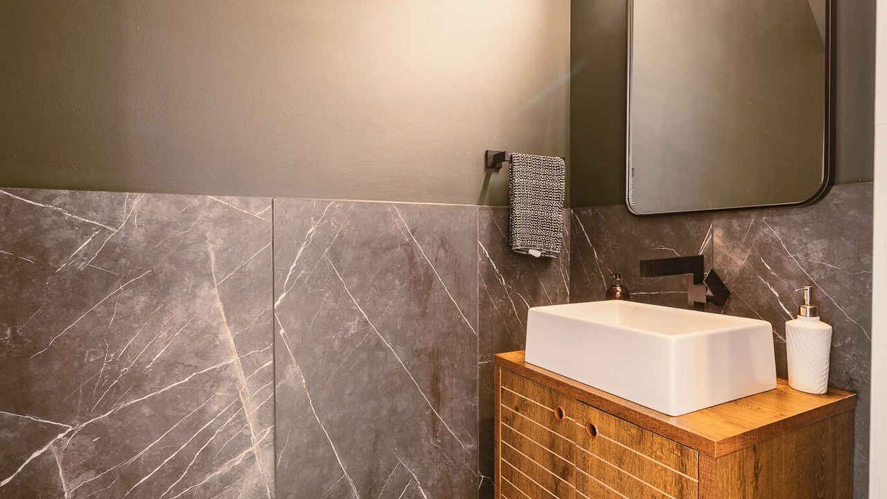 Photo of Bathroom in Detroit - Shoreway