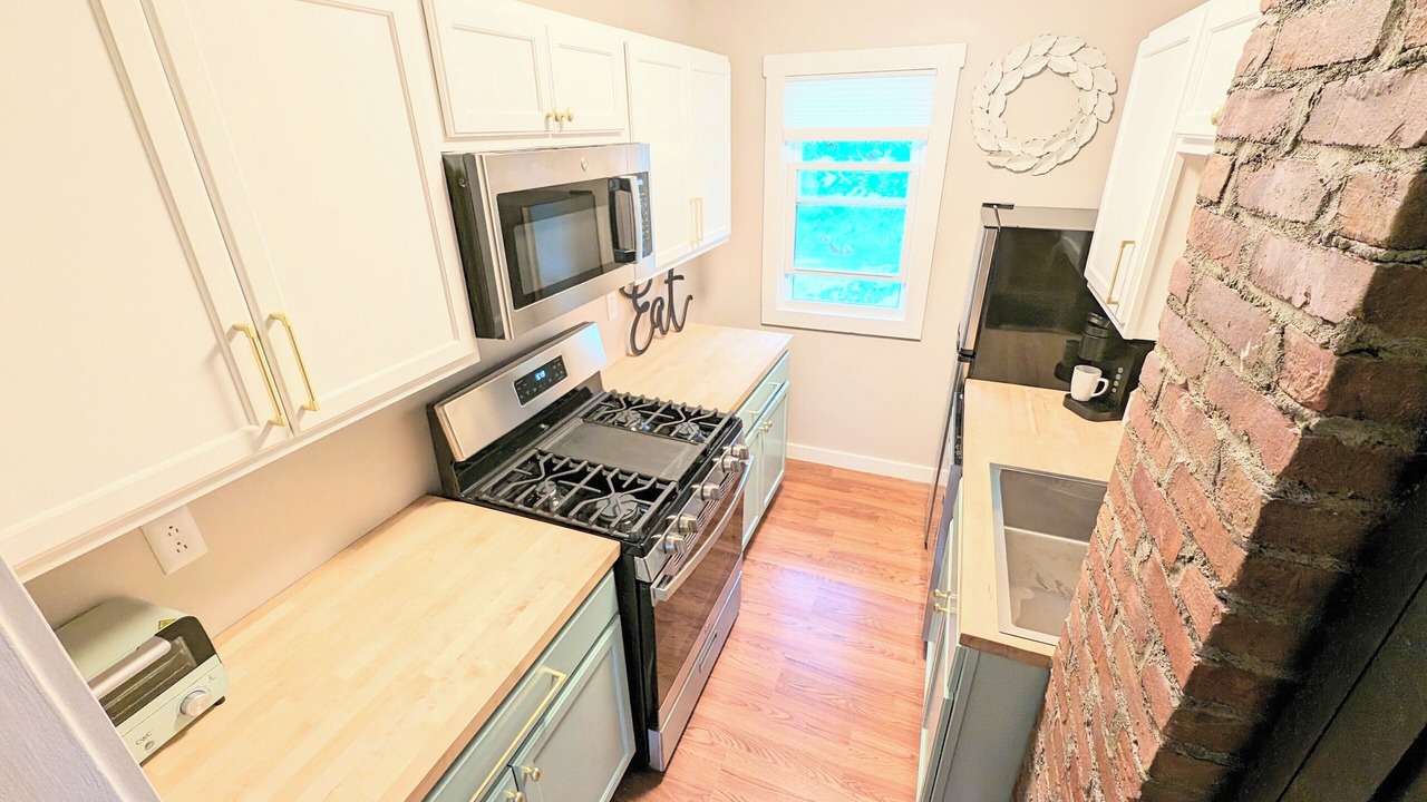 Photo of Kitchen in Westside