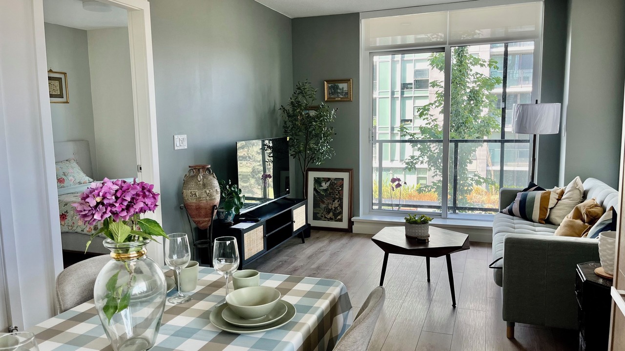 Photo of Livingroom in Richmond City Centre