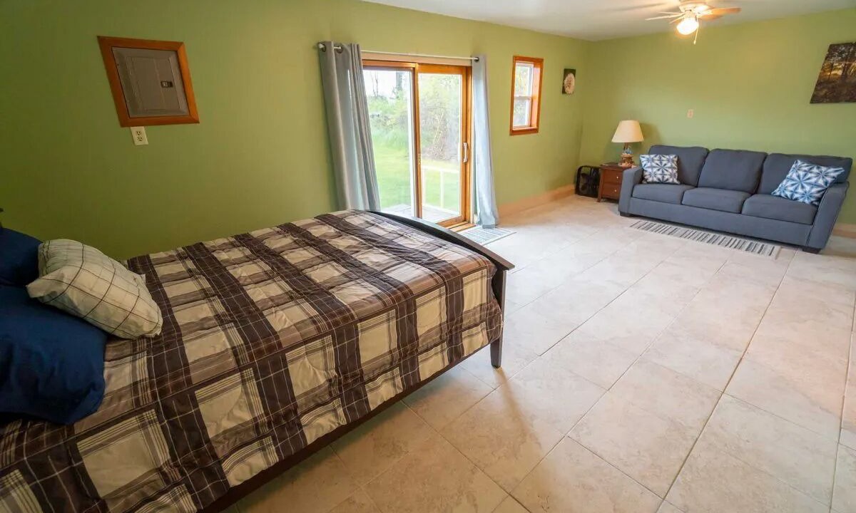 Photo of Bedroom in Kelleys Island