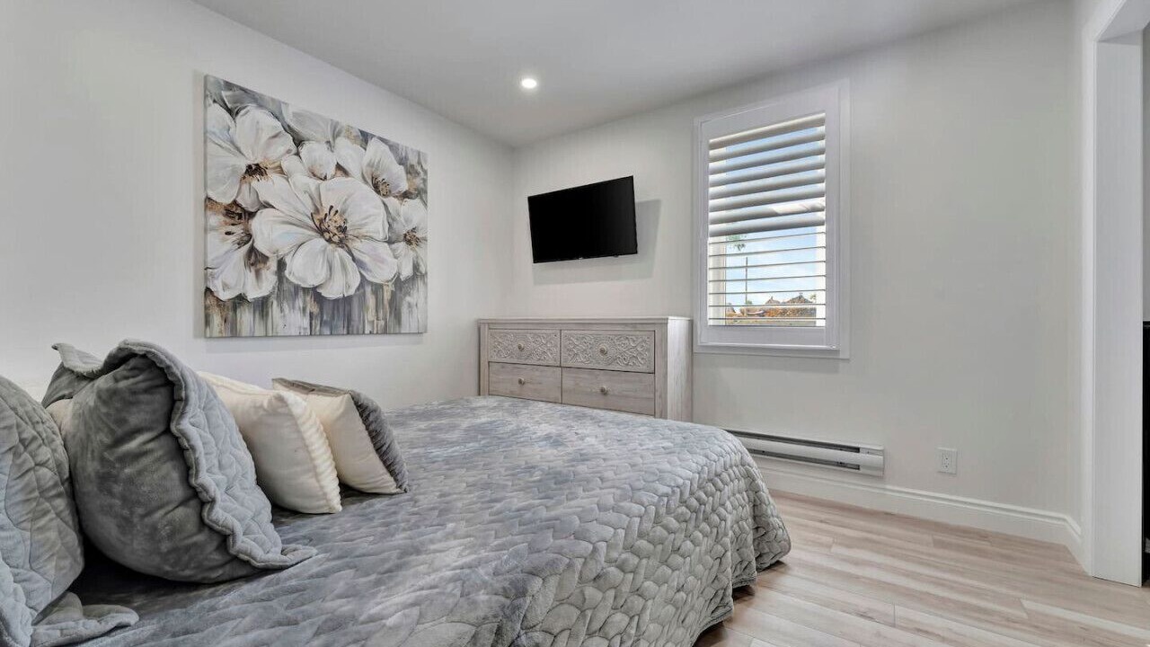 Photo of Bedroom in Port Dover