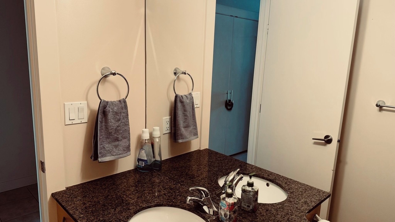 Photo of Bathroom in Haysboro