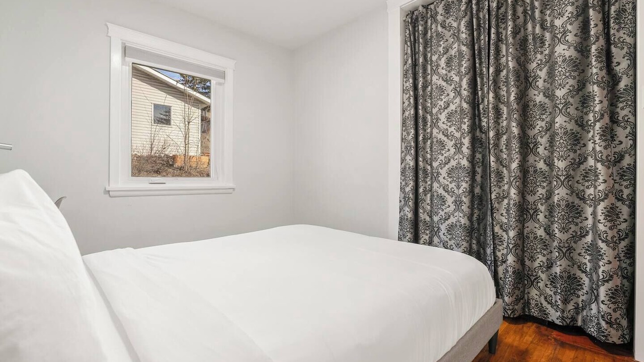 Photo of Bedroom in Northwest Calgary
