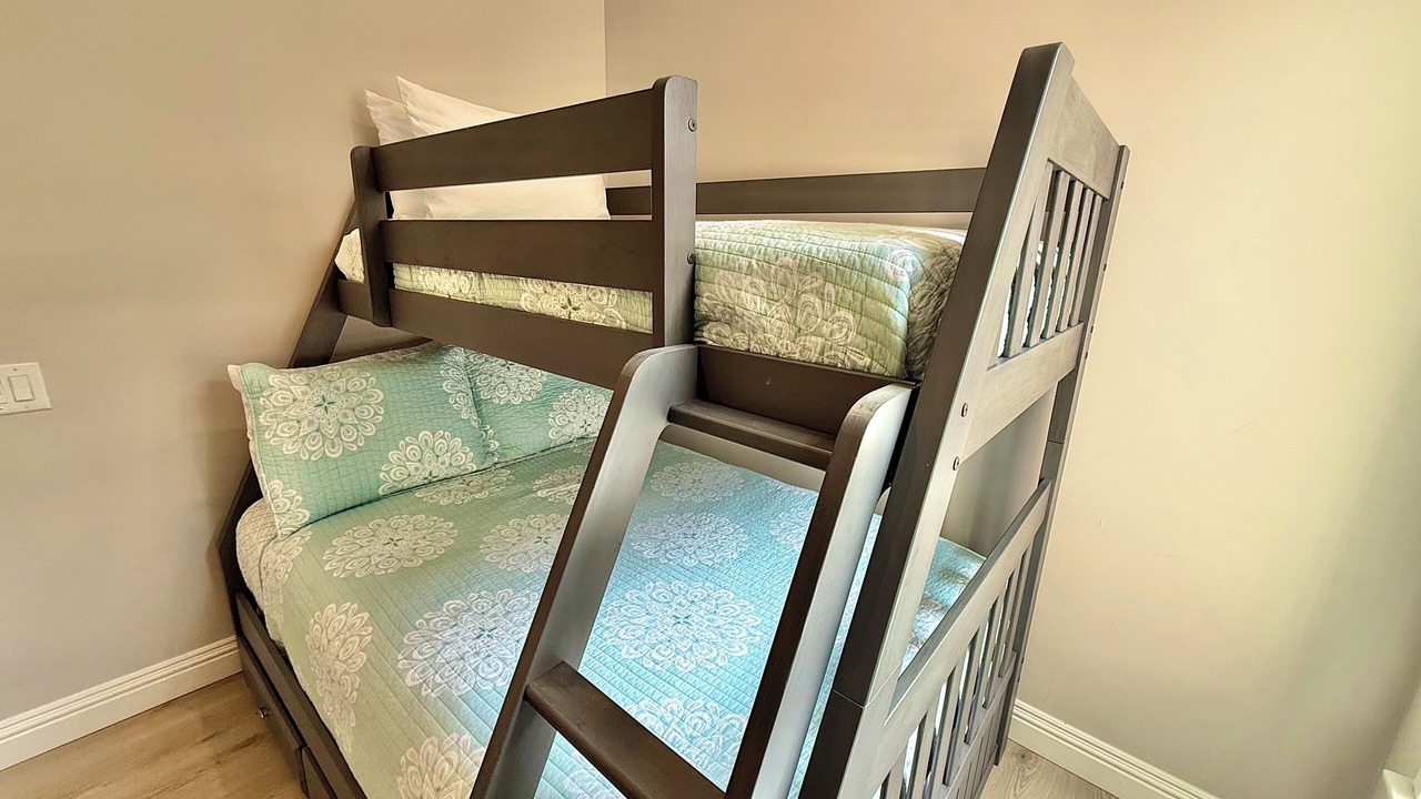 Photo of Bedroom in Marblehead