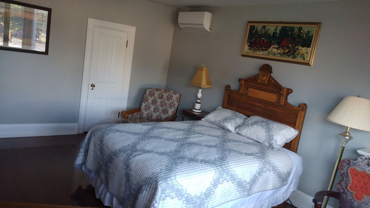 Photo of Bedroom in Midland