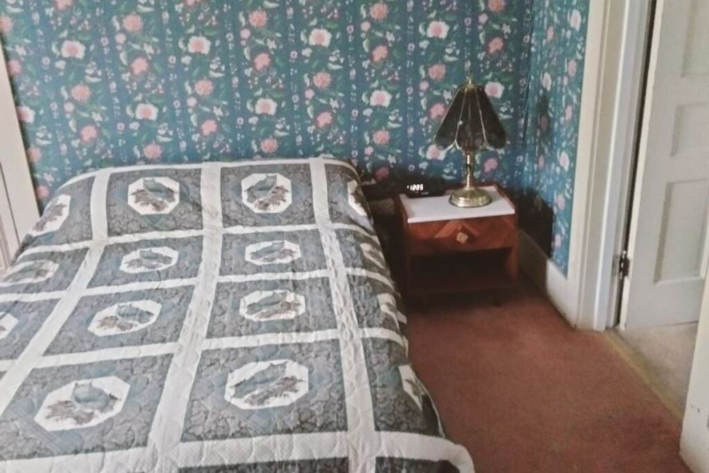 Photo of Bedroom in Norwalk
