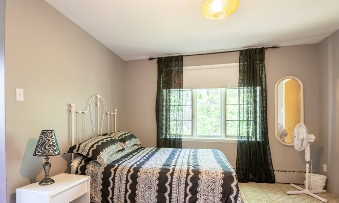Photo of Bedroom in St-Francois-de-l'Ile-d'Orleans