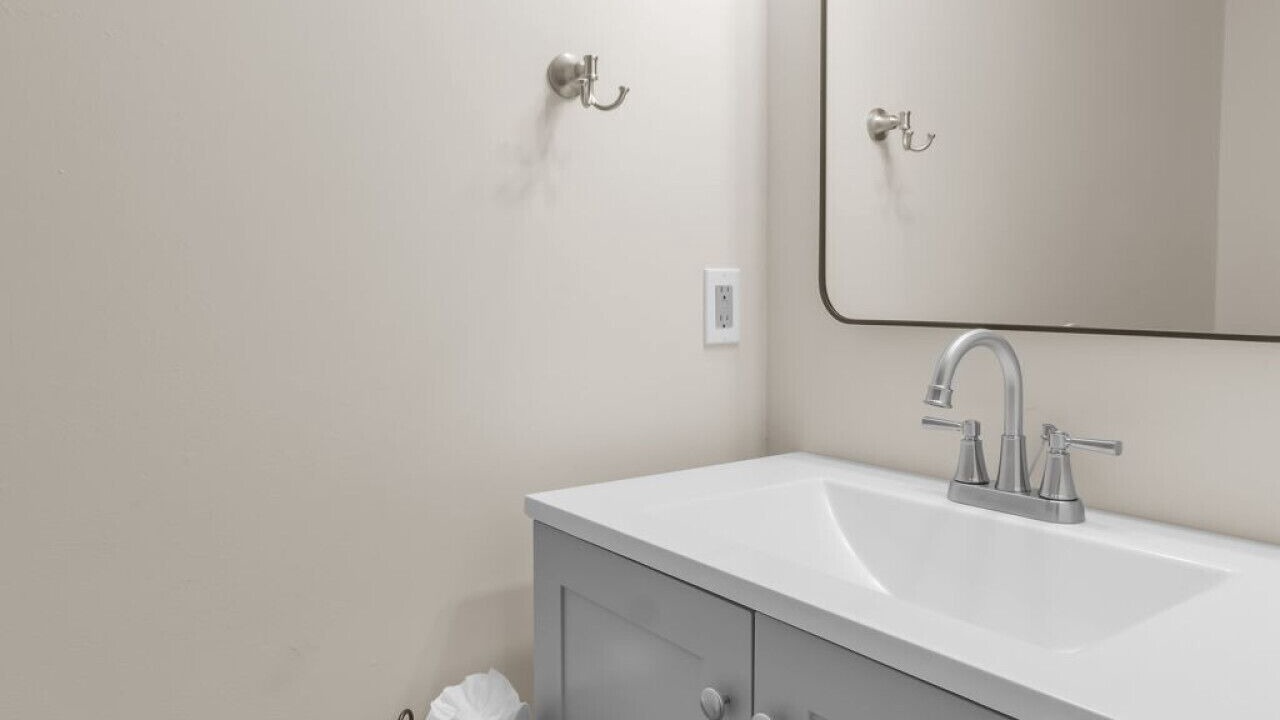 Photo of Bathroom in Willert Park