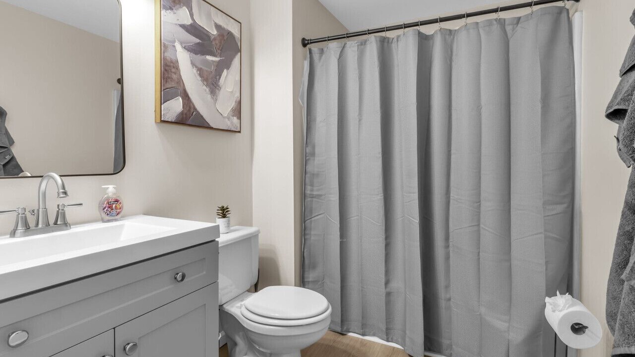 Photo of Bathroom in Willert Park