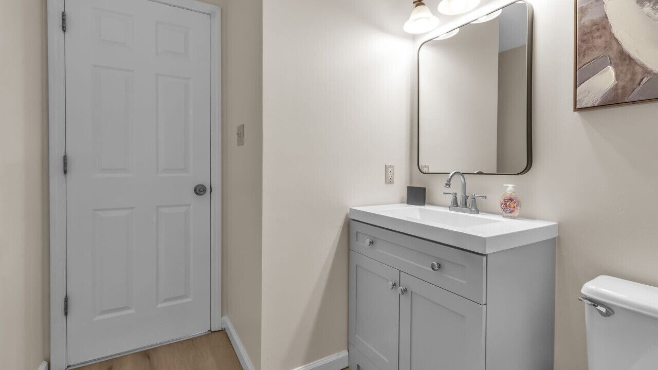Photo of Bathroom in Willert Park