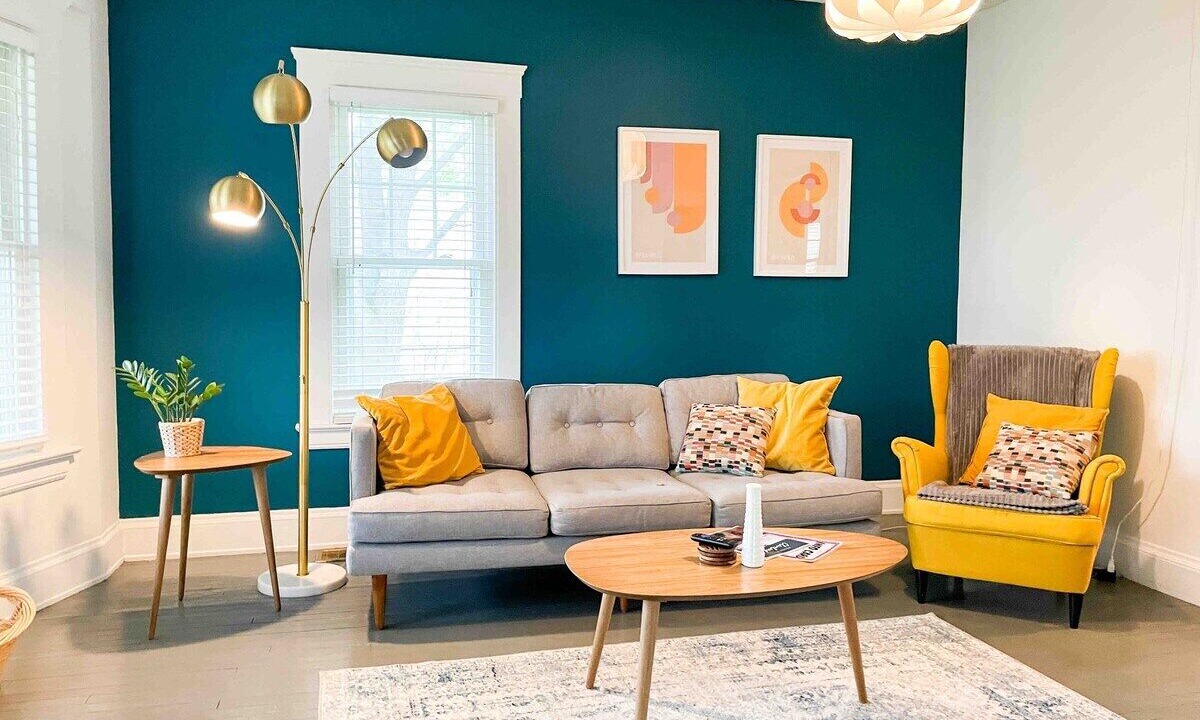 Photo of Livingroom in Kamm's Corners