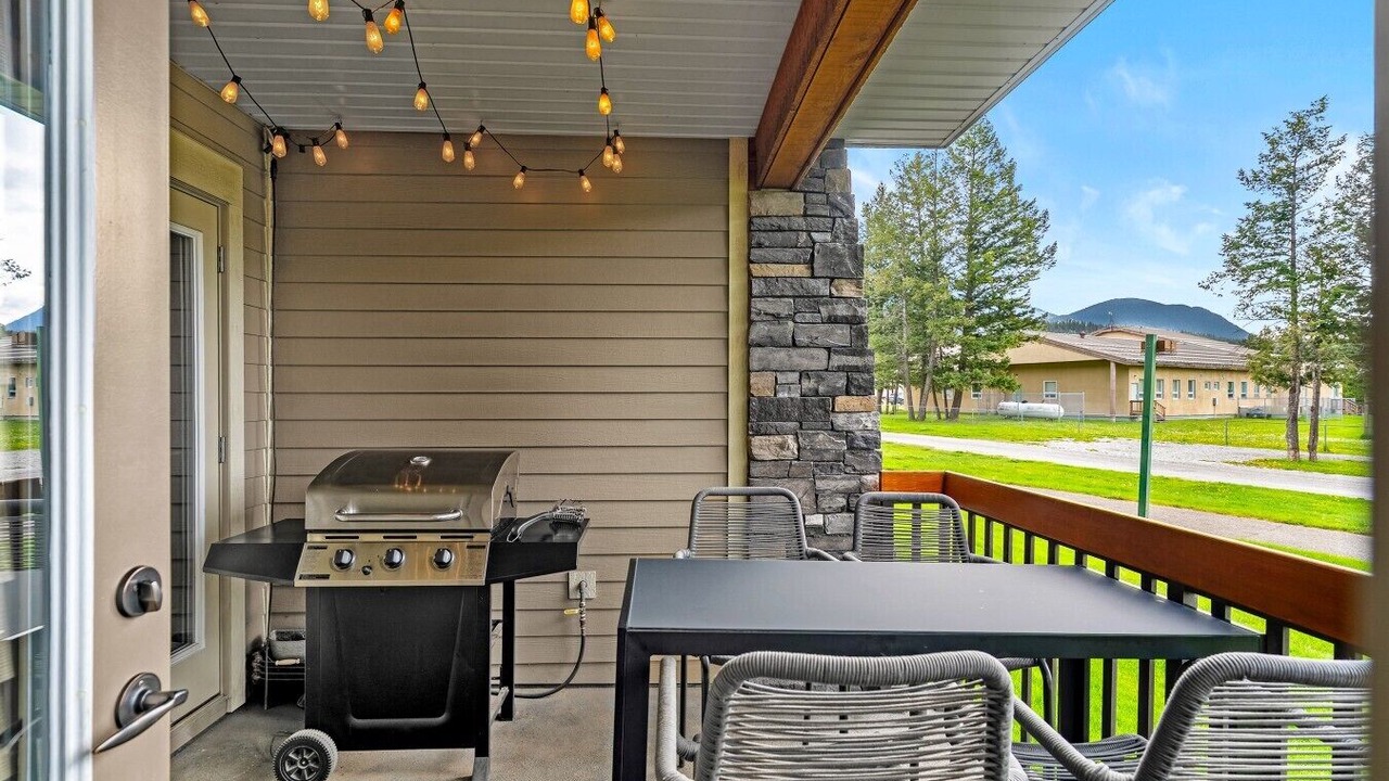 Photo of Patio Balcony in East Kootenay